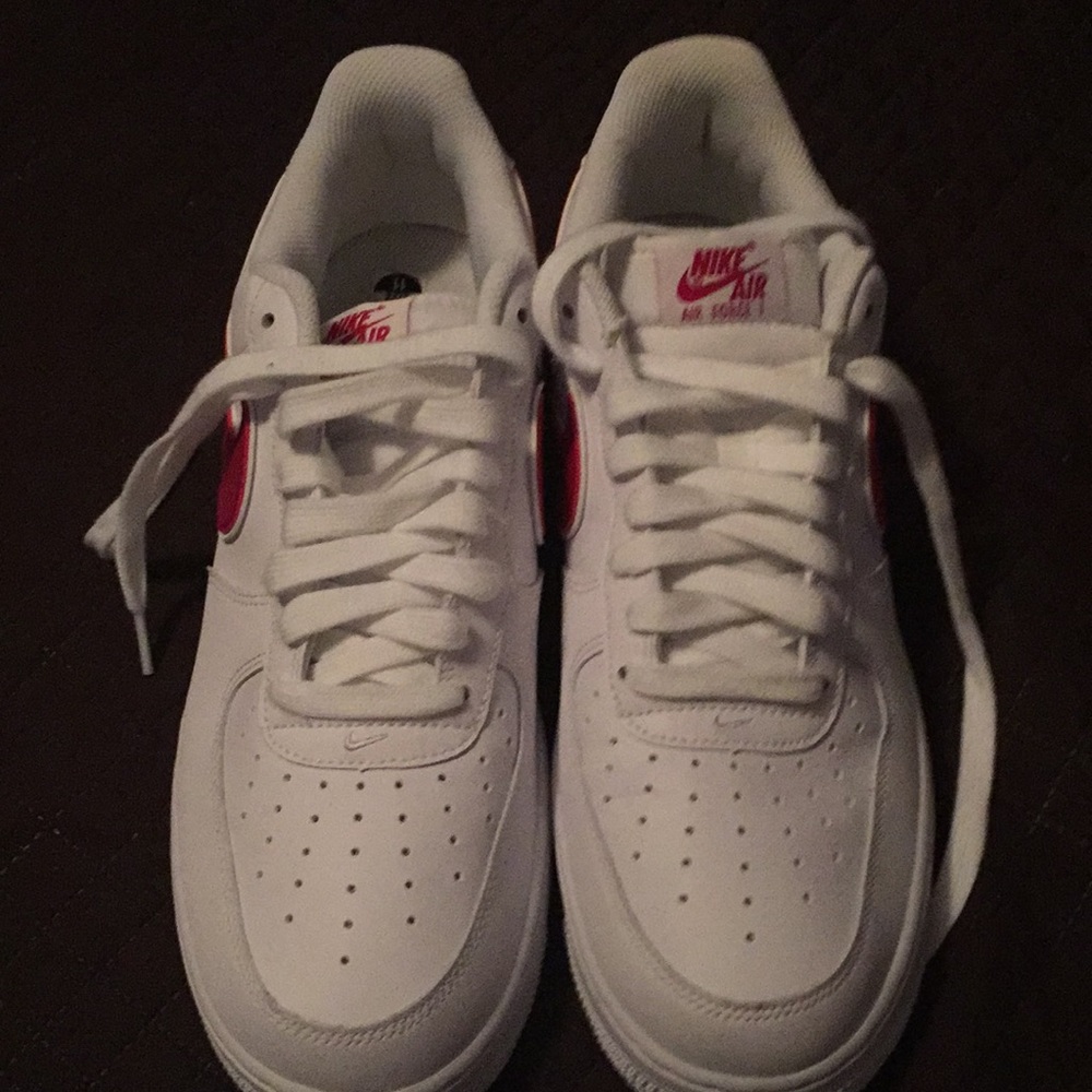 Shoes - Picture 2 of 9